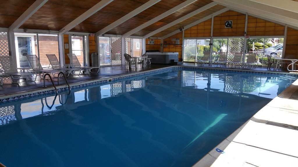 Blue Sea Motor Inn North Truro Exteriör bild